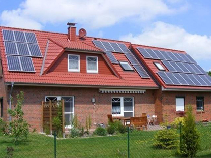 Apakah jenis fotovoltaik yang biasa digunakan Kurungan? 